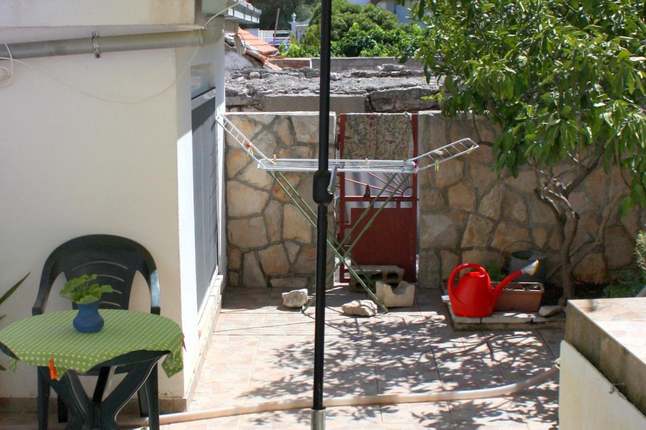Apartments By The Sea Cove Zarace - Gdinj, Hvar - 2047 Dış mekan fotoğraf